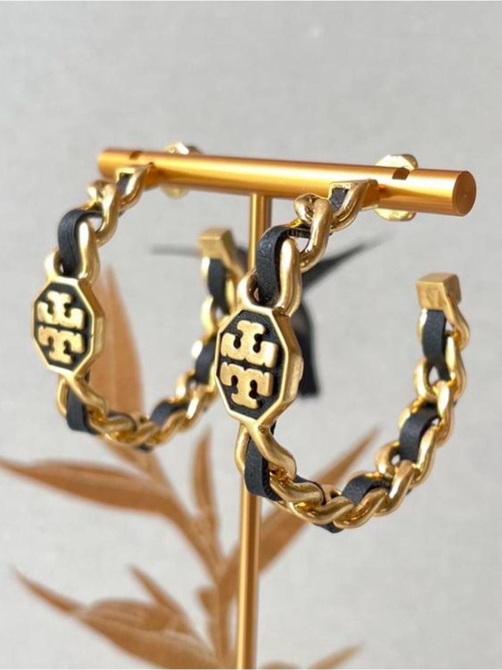 Tory Burch Gold and Black Chain Hoop Earrings with Logo Medallion